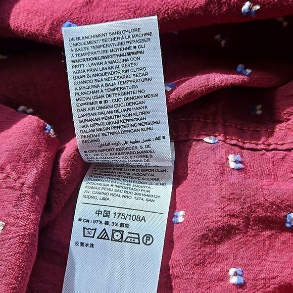 Old Navy Men's Slim Fit Red Everyday Shirt Long Sleeve Button Down Sz L‎ - Picture 9 of 10